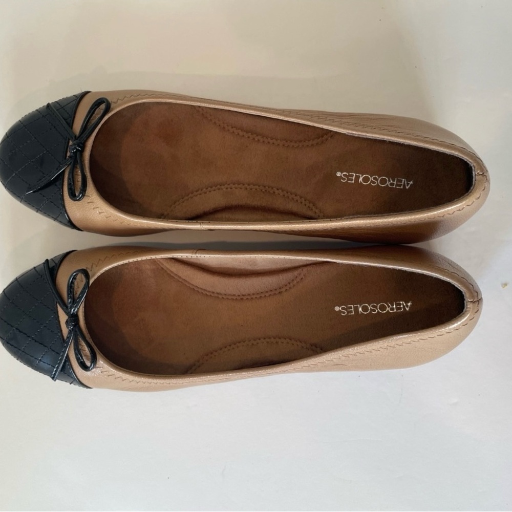 Flats - Picture 2 of 5
